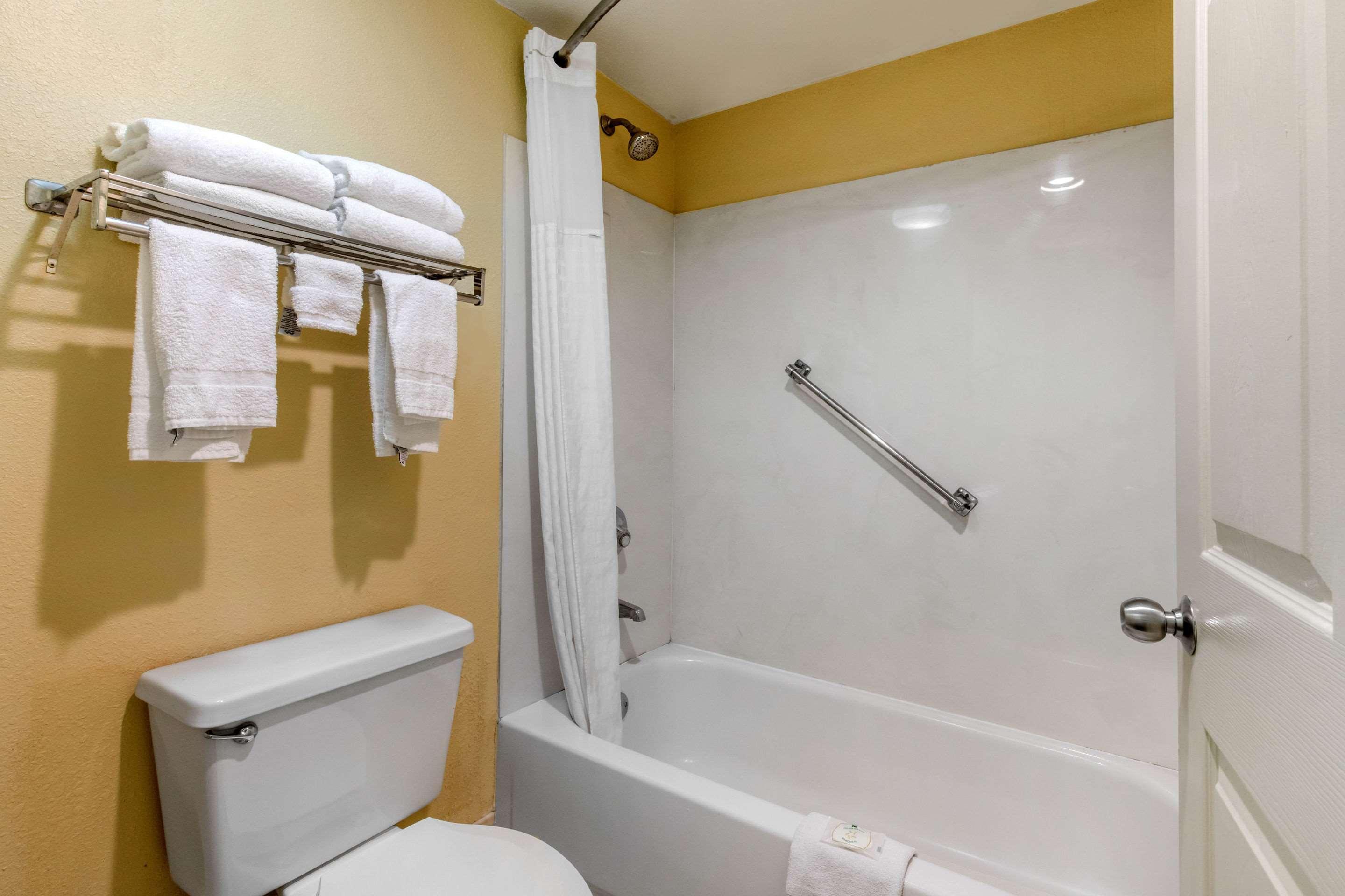 Quality Inn Lebanon Buitenkant foto
