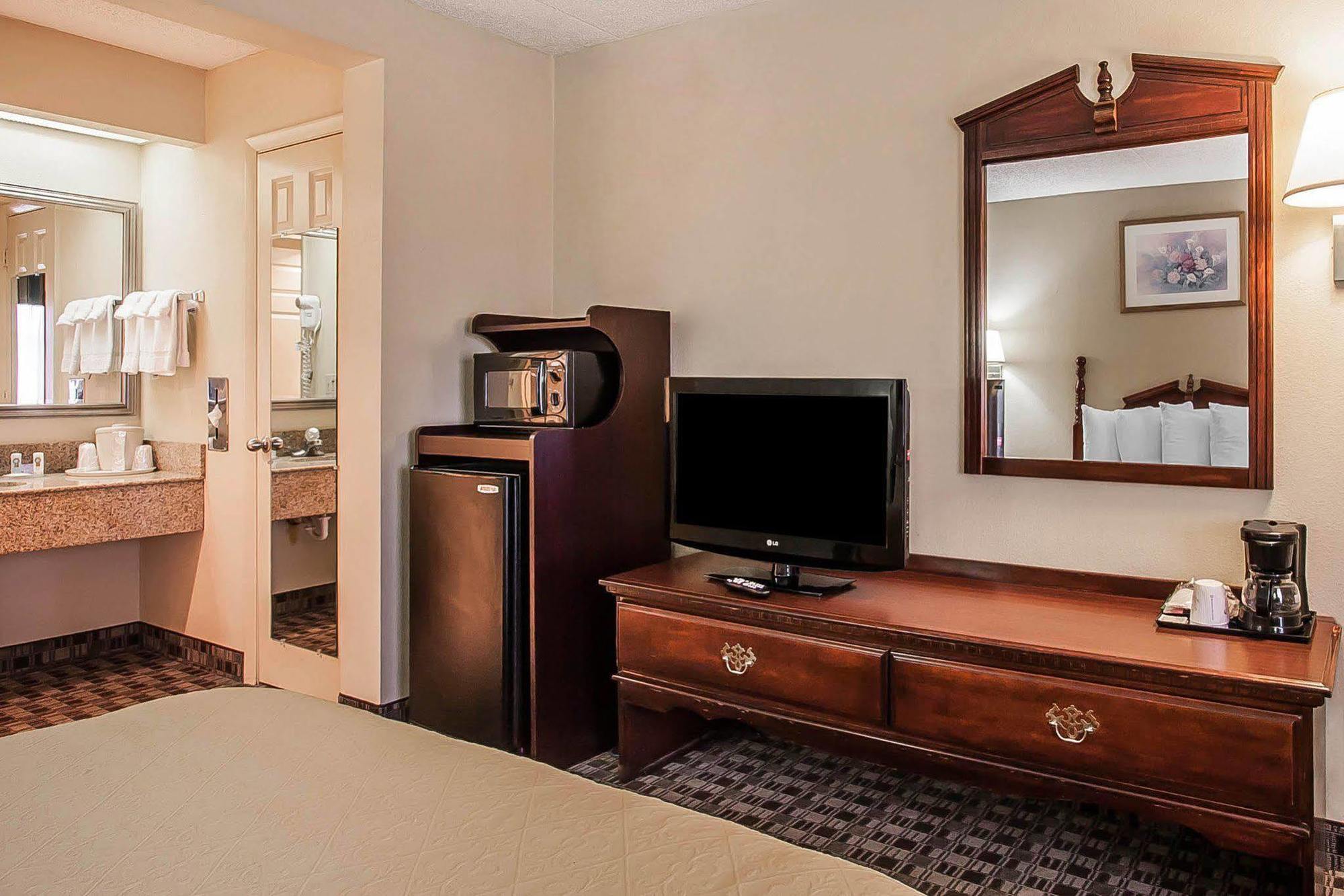 Quality Inn Lebanon Buitenkant foto